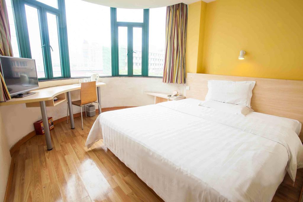 7Days Inn Zhongshan People'S Hospital Holiday Square Δωμάτιο φωτογραφία