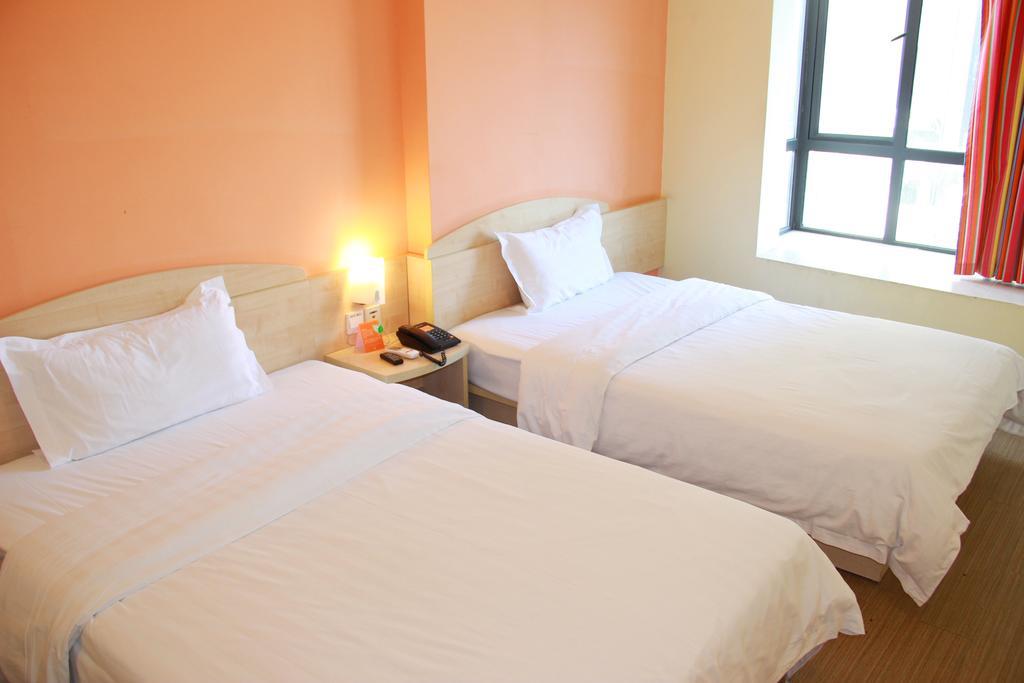7Days Inn Zhongshan People'S Hospital Holiday Square Εξωτερικό φωτογραφία